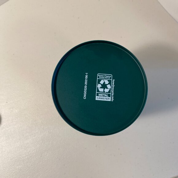 AG1 Athletic Greens Canister with Metal Scoop – From Starter Kit - EUC - Picture 3 of 7